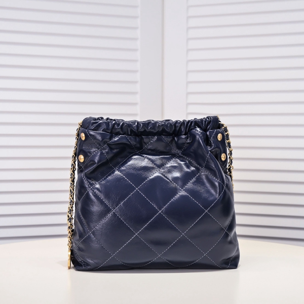 シャネルバッグ側面デザイン